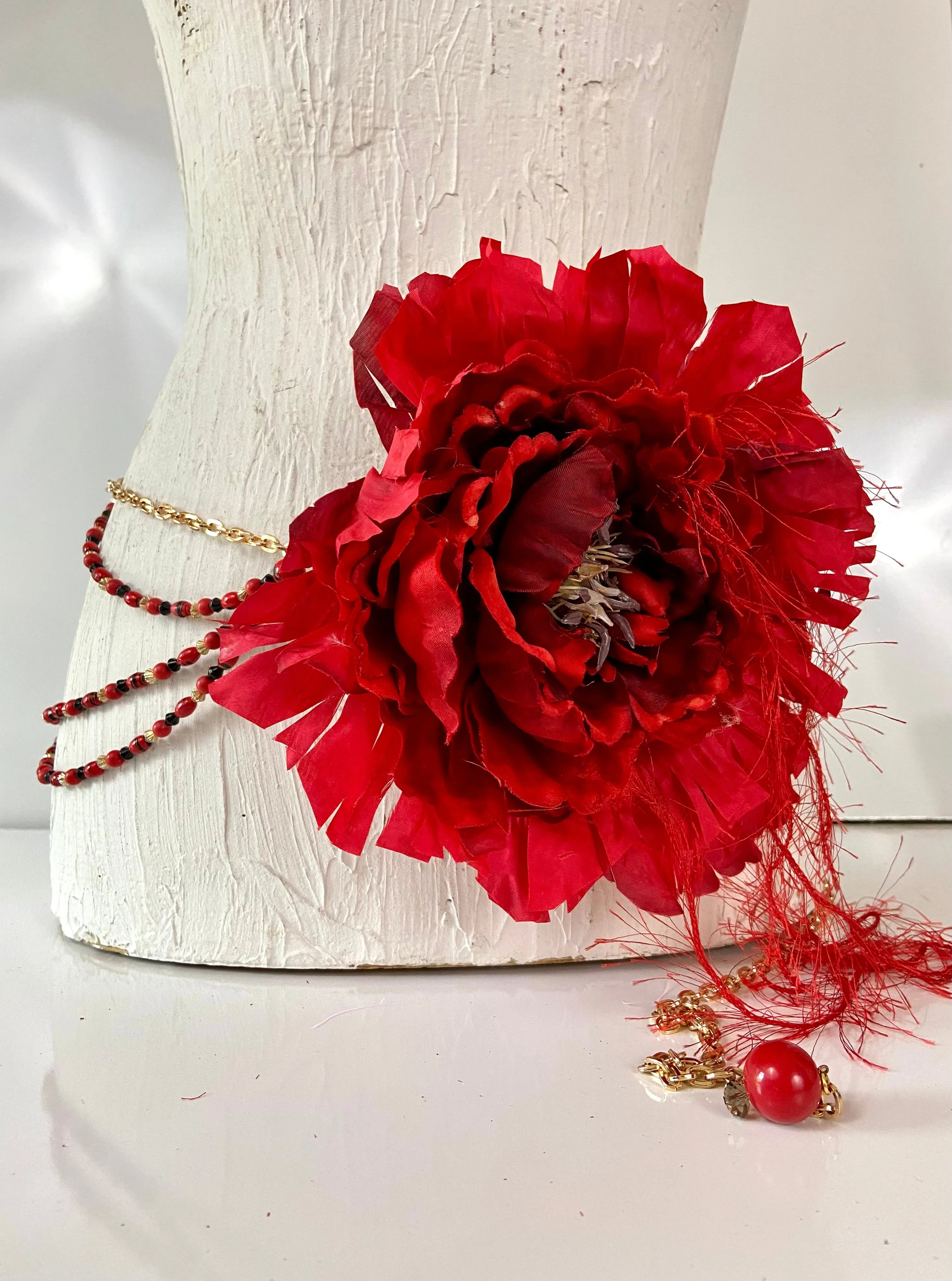 Big red flower 🌺 belt