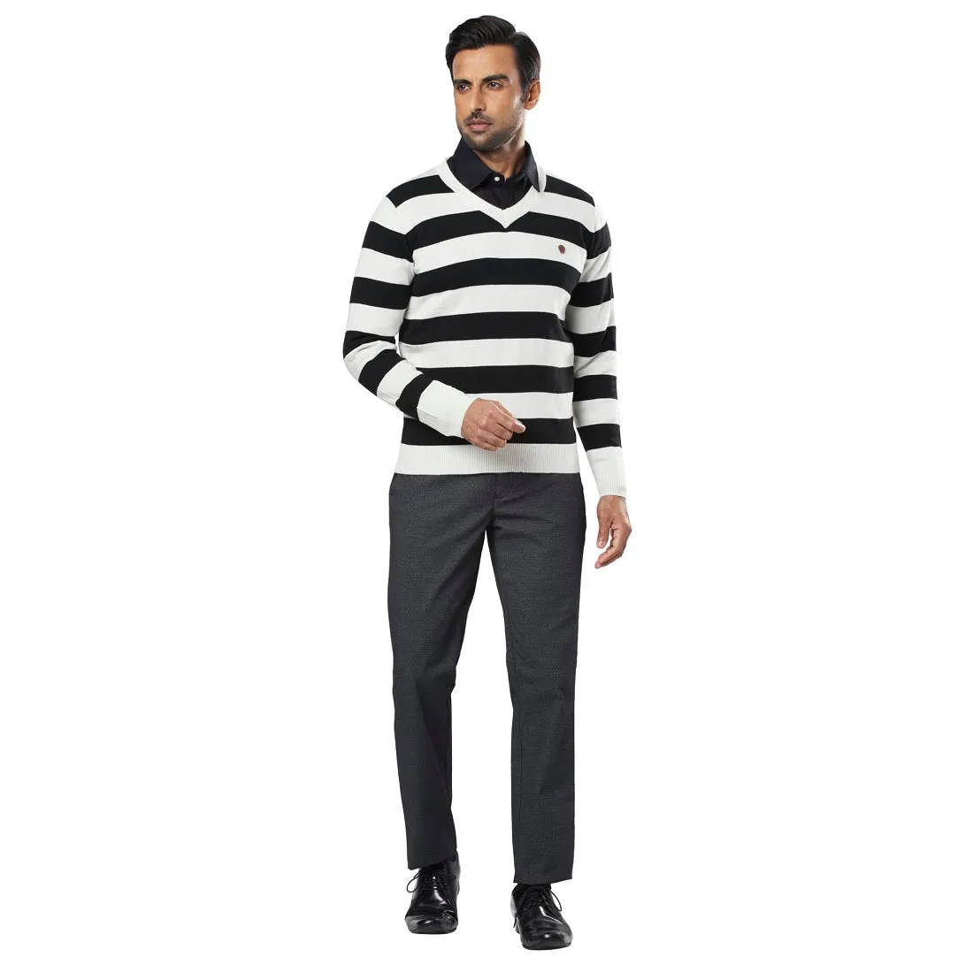 Men Black Acrylic Wool Blend Full Sleeve V Neck Collar Sweaters