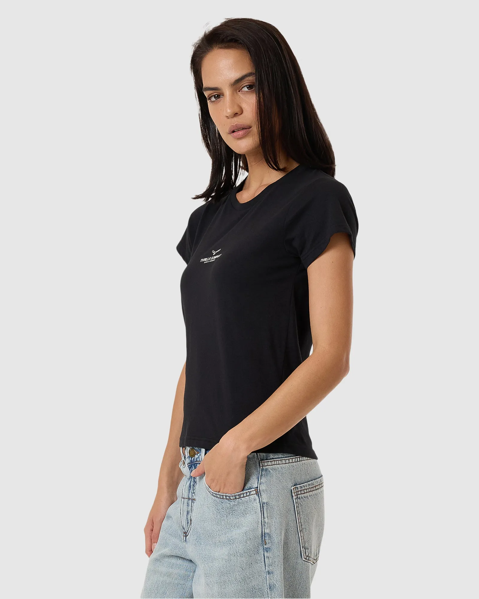WOMENS EMBLEM OF STRENGTH EVERYDAY T-SHIRT